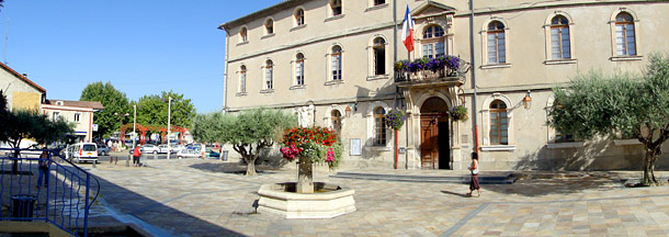 place of the town hall monteux