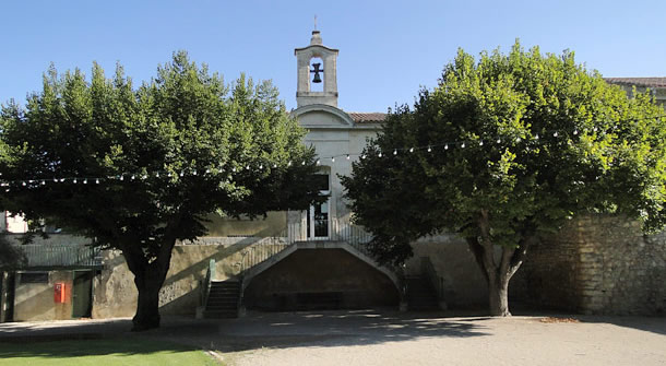 village of velleron en provence